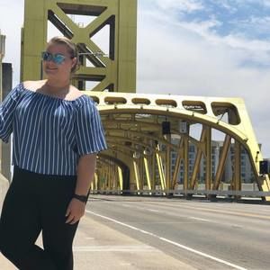 Meet your Posher, Briana